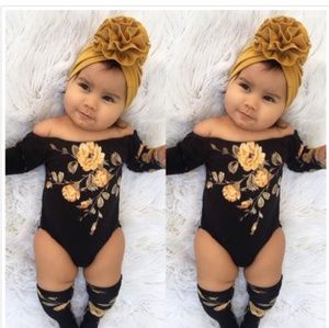 Baby bodysuit and long socks brand new